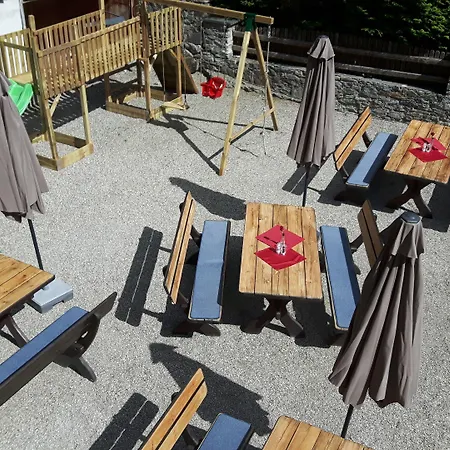 بيت ضيافة ألبنبنسيون غاستين